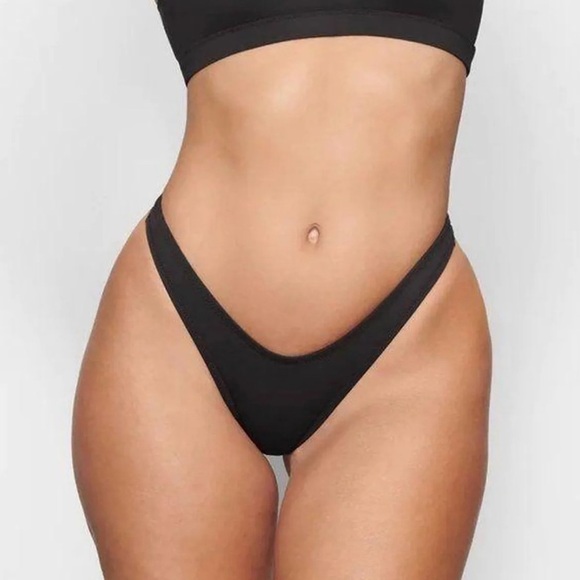 SKIMS Other - NWT Skims Recycled Swim Cheeky Tanga Bottoms~Medium~Onyx
